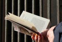 8 carti extrem de controversate