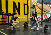 Cele mai populare batoane pentru bodybuilding si rolul lor in antrenamentul sportivilor